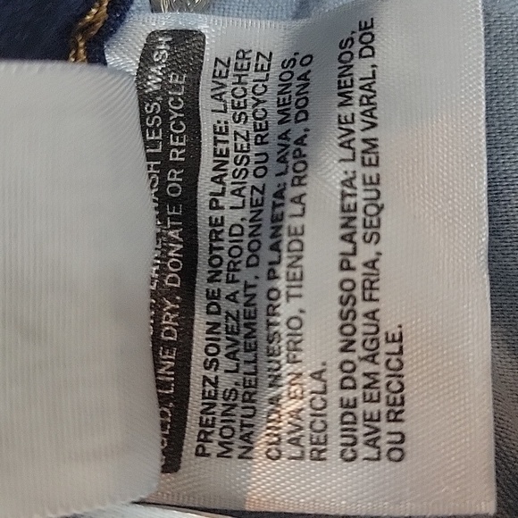 Levi's Mid Rise Straight Leg Jeans size 14 - Picture 8 of 9